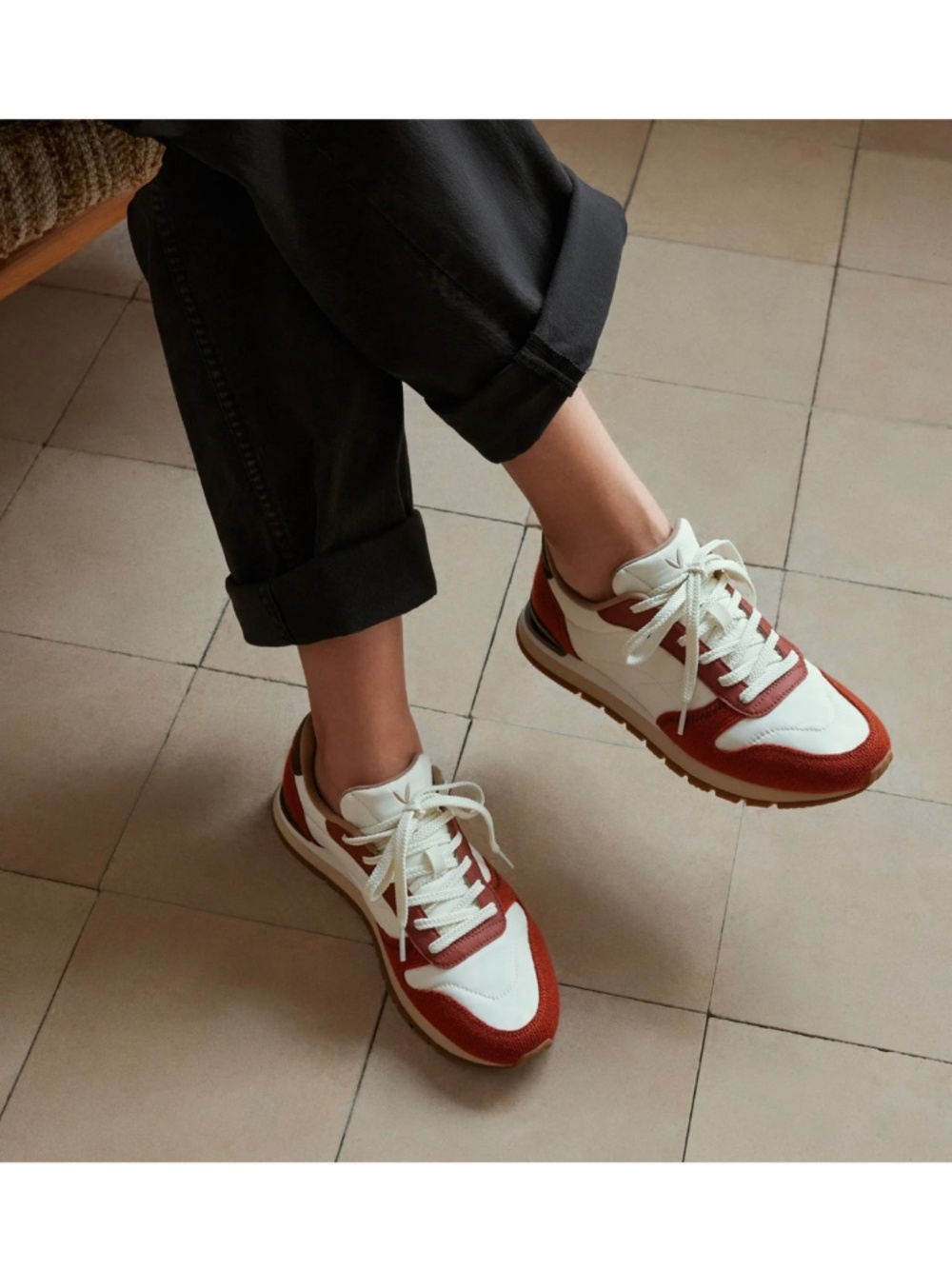 Vivaia Unisex Satin Luxe Sneakers Allegro Size 42EU